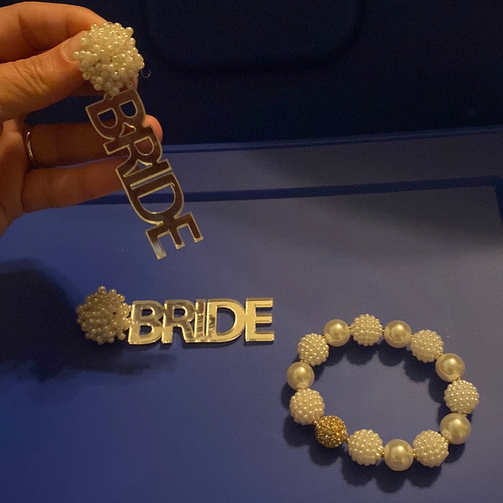 BRIDE Earrings and bracelet
